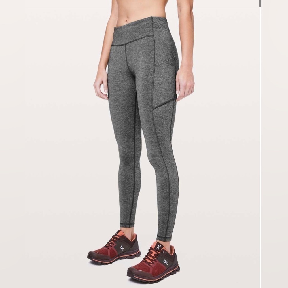 Lululemon - Speed Up Tight *28"